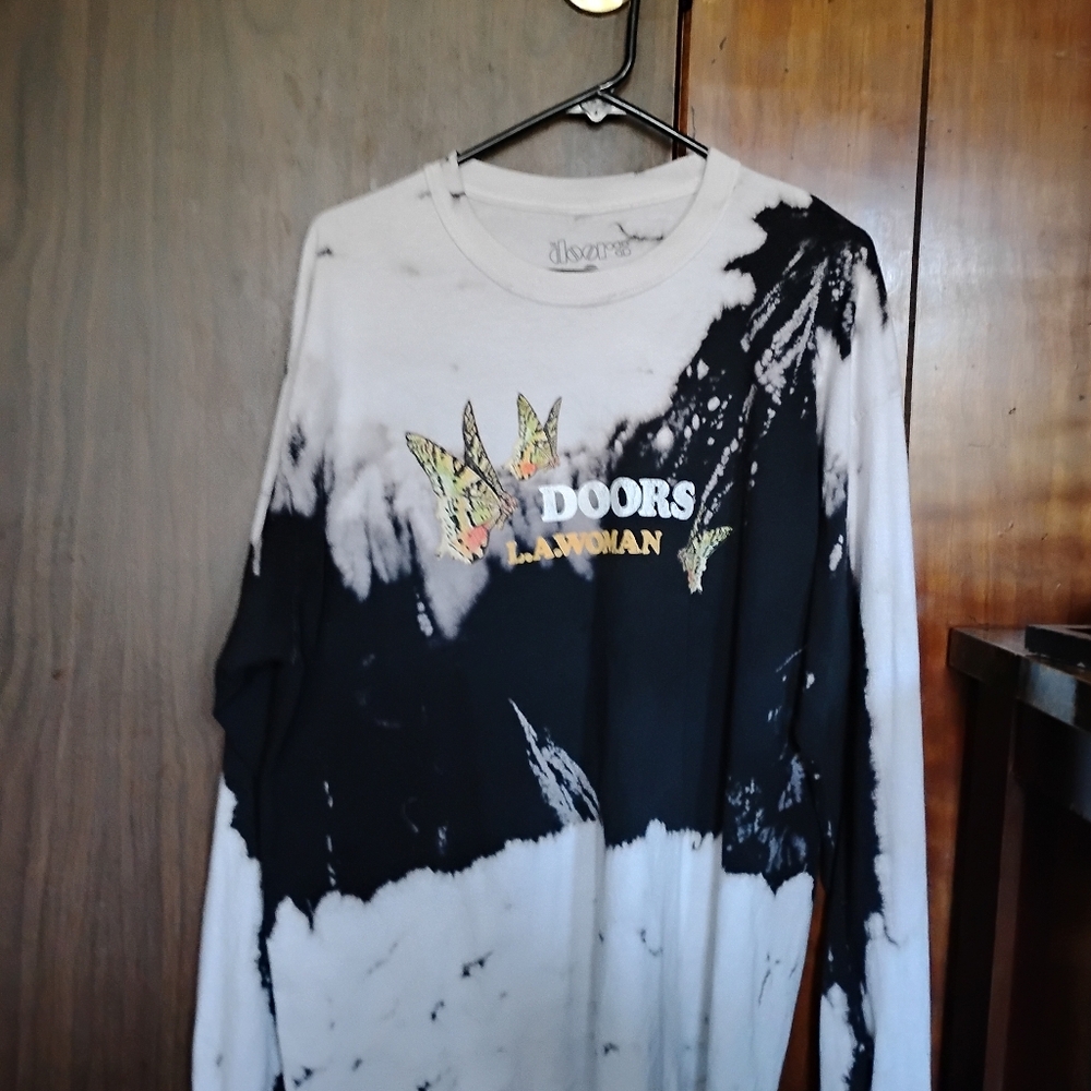 Doors LA woman shirt size large